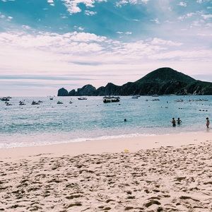 Meet your Posher, Ella